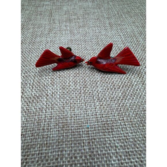 Vintage Hand-Painted Wooden Cardinal Pin & Screwback Earrings Set - Picture 5 of 12